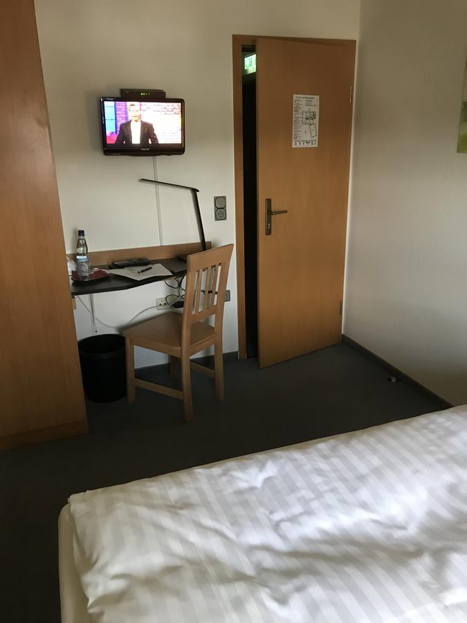 Hotel Am Maibaum Neuenrade Eksteriør bilde