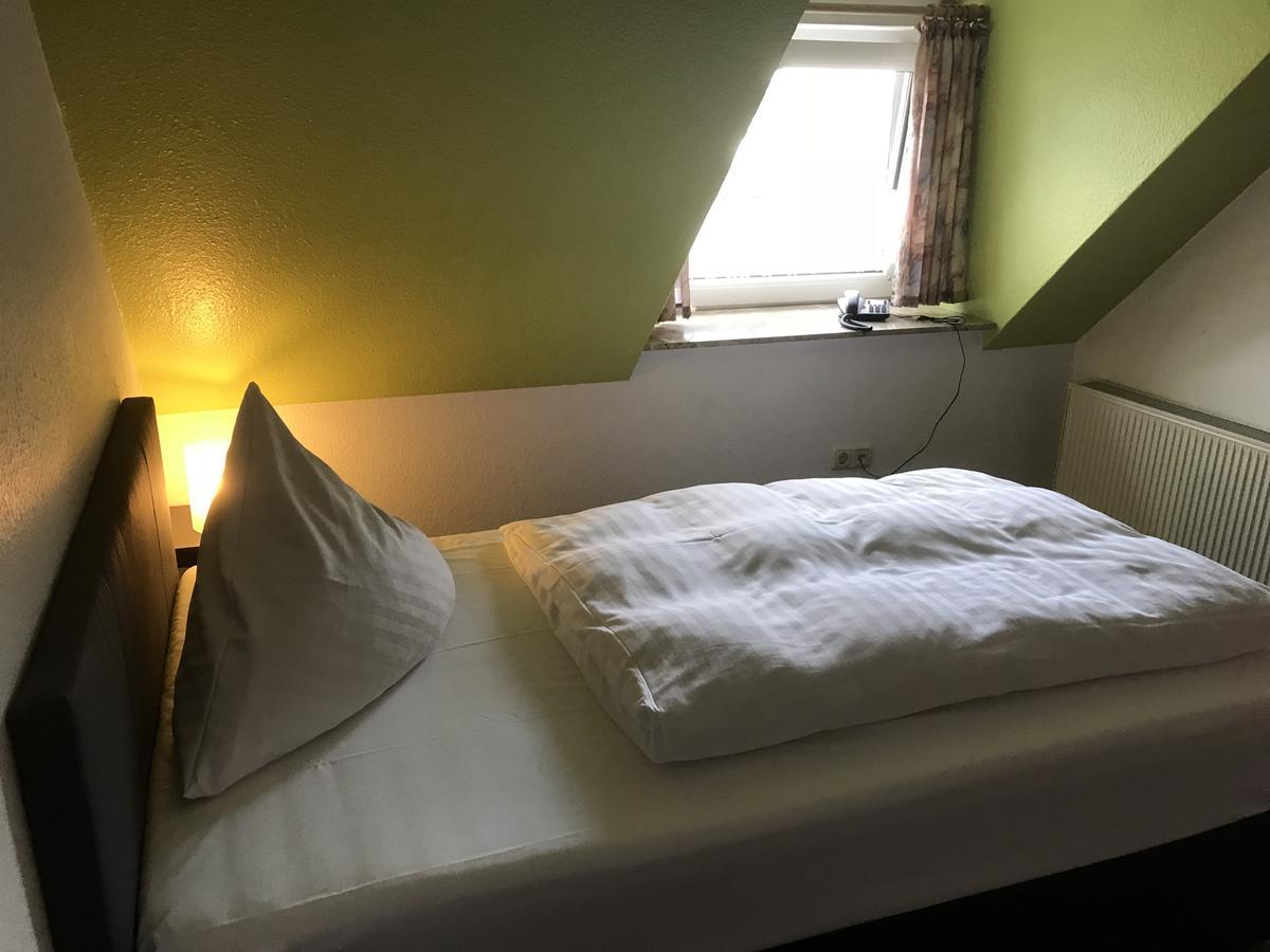 Hotel Am Maibaum Neuenrade Eksteriør bilde