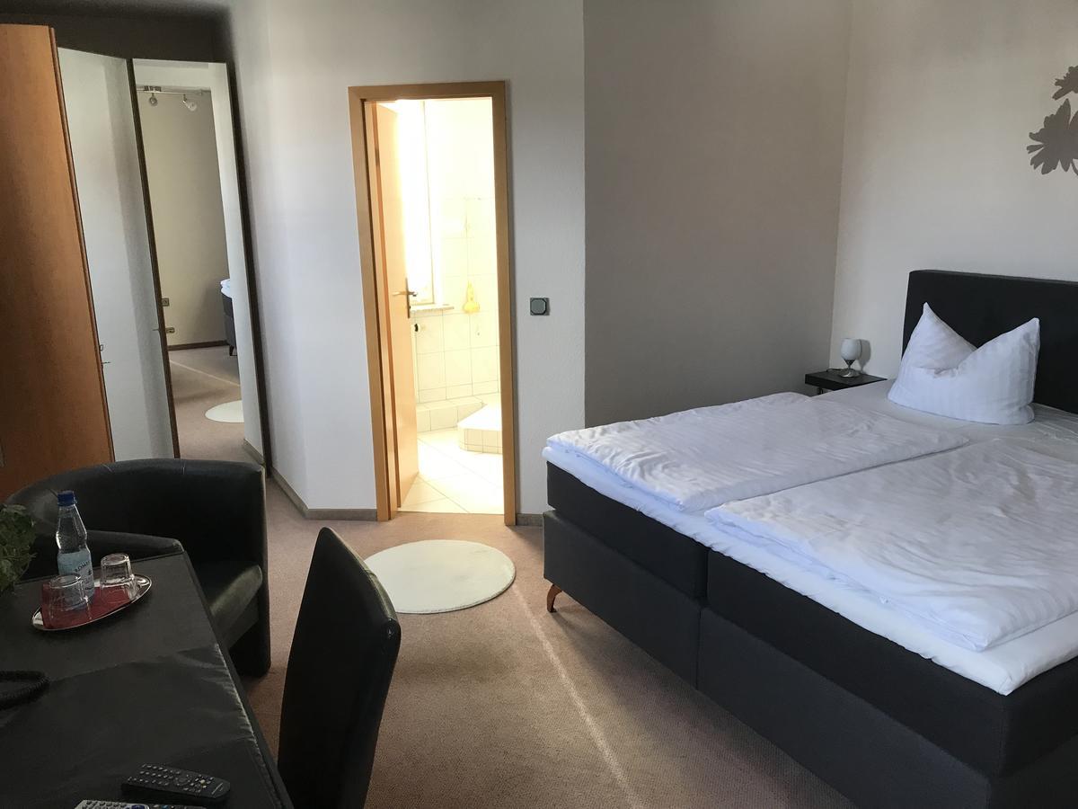 Hotel Am Maibaum Neuenrade Eksteriør bilde