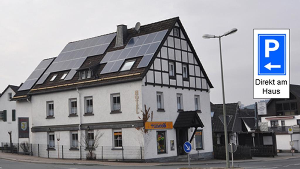 Hotel Am Maibaum Neuenrade Eksteriør bilde